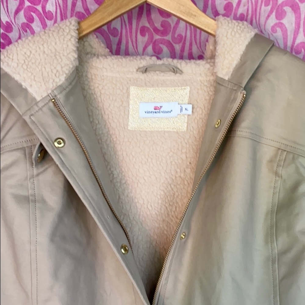Vineyard Vines fleece lined coat